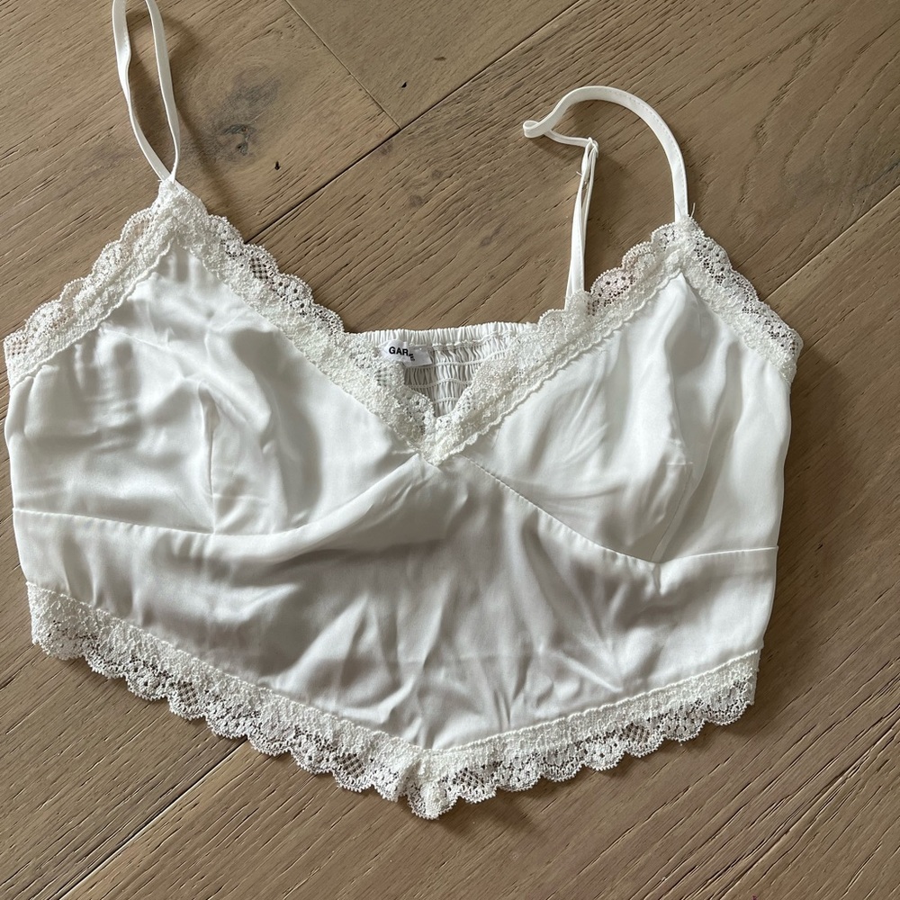 Garage white laced top